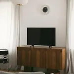 Golden Hour Apartment - Warsaw City Center